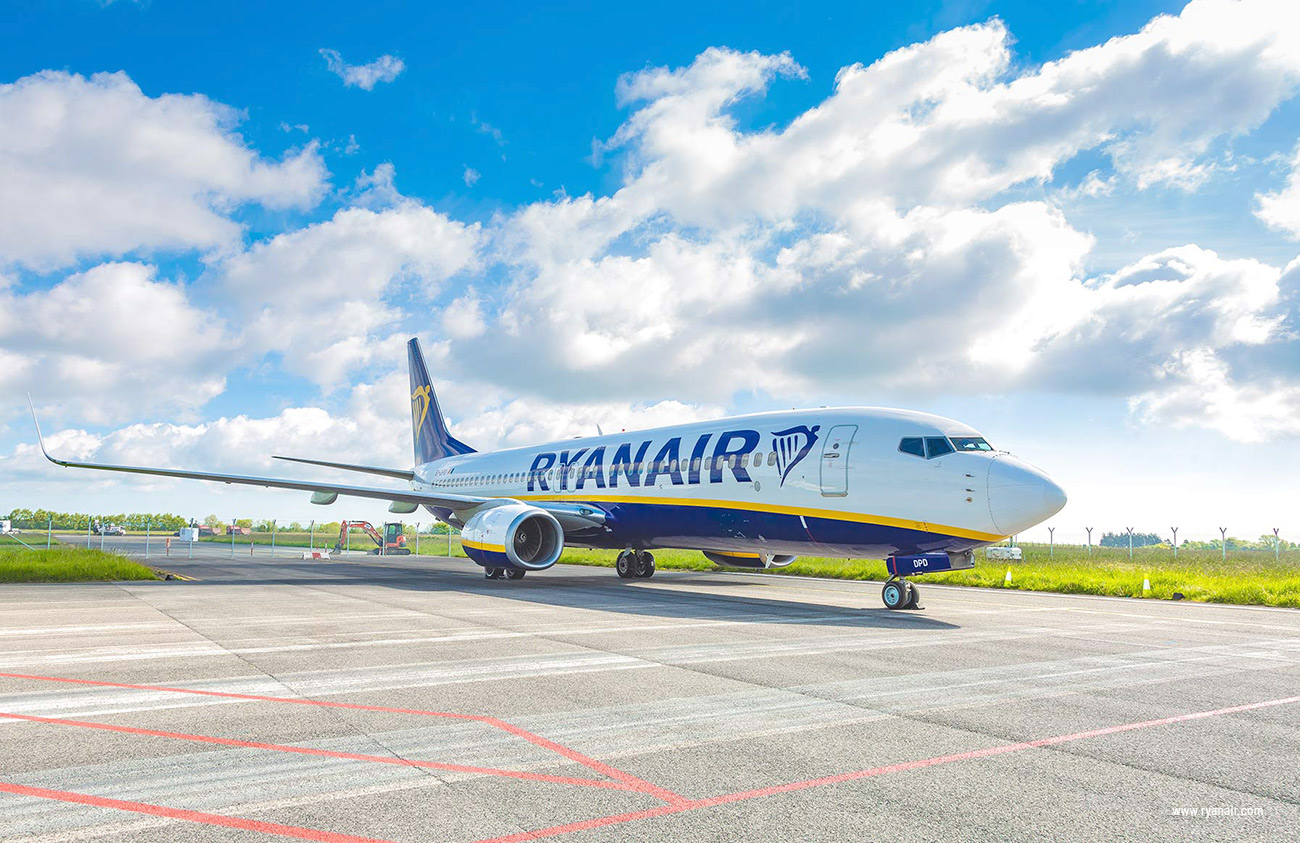 ryanair-contrato-400-tripulantes-cabina-pasajeros-tarjeta-embarque