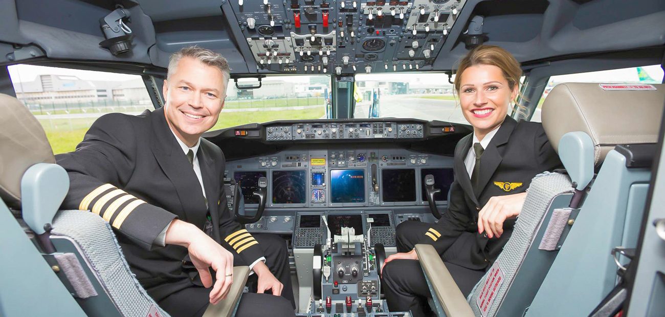 ryanair-contratara-2000-pilotos-tarjeta-embarque